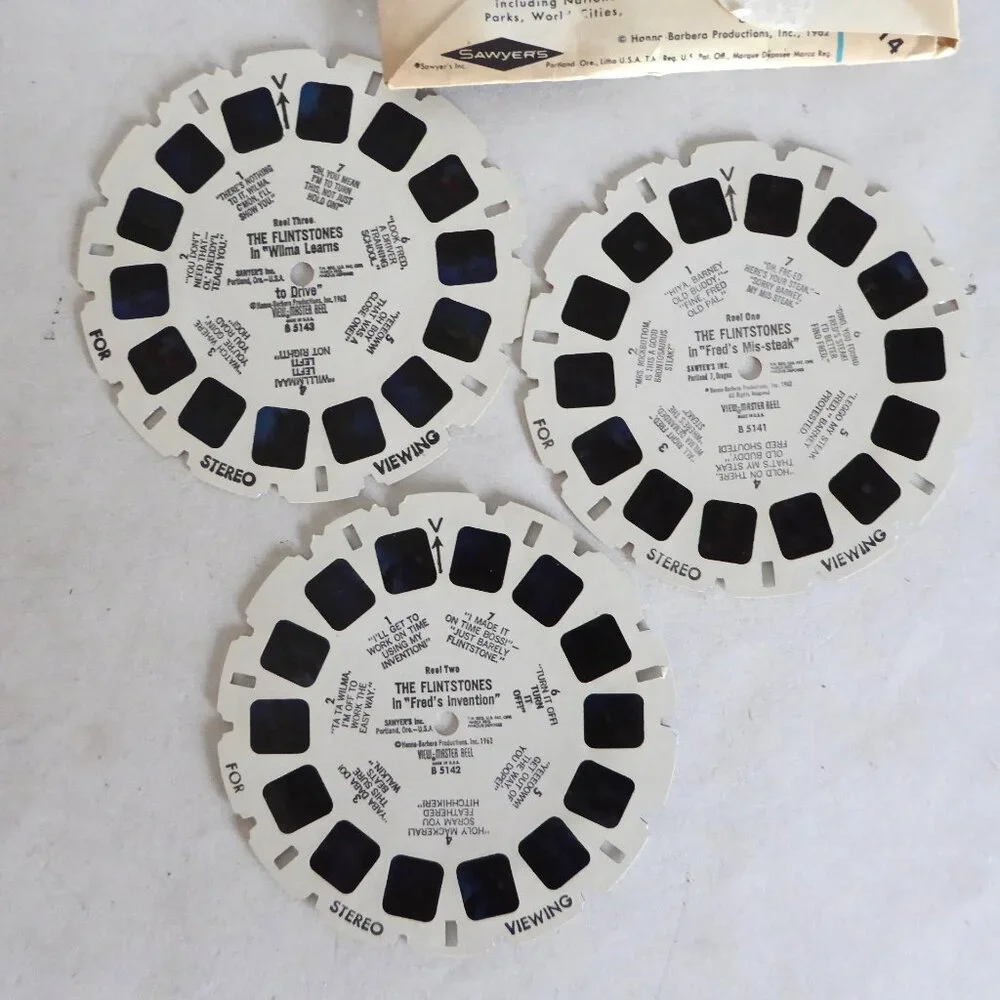 VINTAGE 1951 VIEW MASTER SAWYERS PROJECTOR MOON LANDING FLINTSTONES 14 REELS